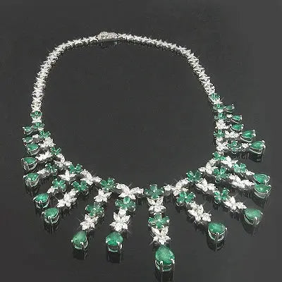 Lab Diamond Emerald Necklace - La Maison Val D'or