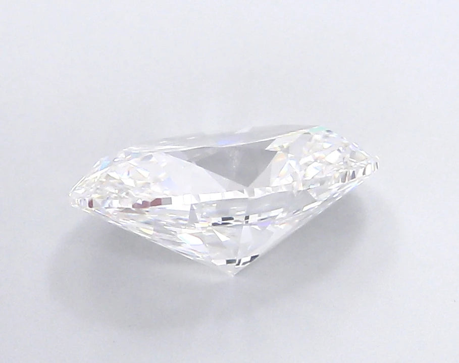 Oval 3.01 D VS1 for GIA Certified Lab-Grown Loose Diamond for Engagement Rings and Fine Jewelry La Maison Val D'or