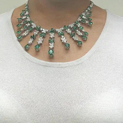 Lab Diamond Emerald Necklace - La Maison Val D'or