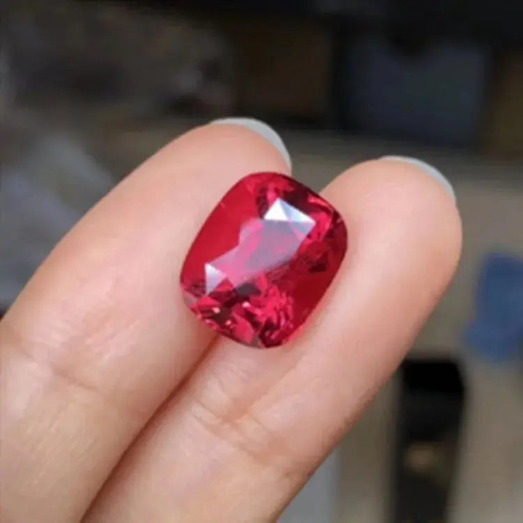 8.12ct Natural Burma Spinel - La Maison Val D'or