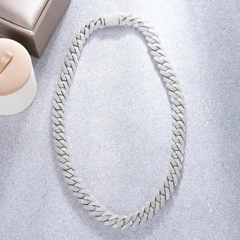 14K Moissanite Cuban Chain - La Maison Val D'or
