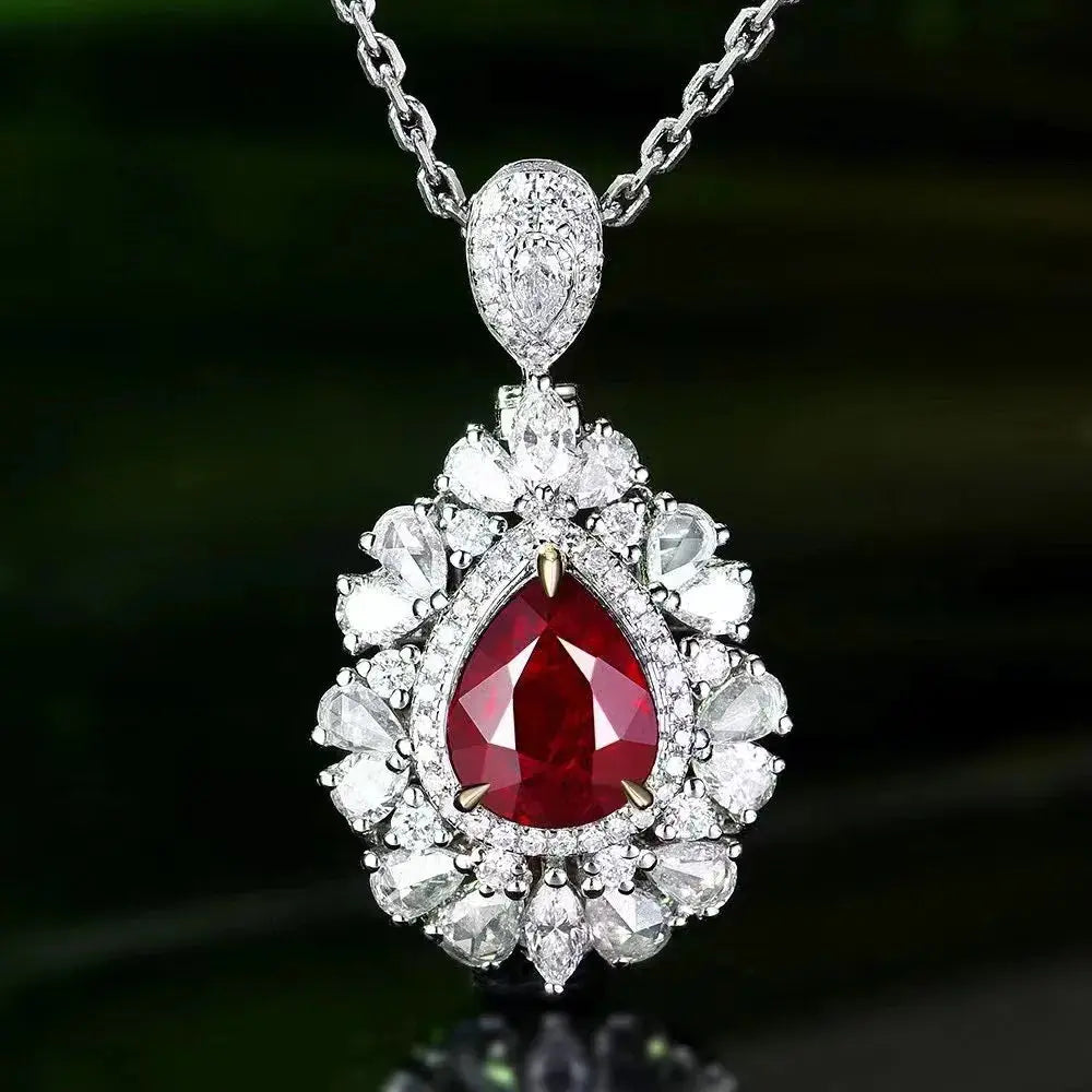 2.04ct Ruby 18k Gold Ring and Pendant Set - La Maison Val D'or