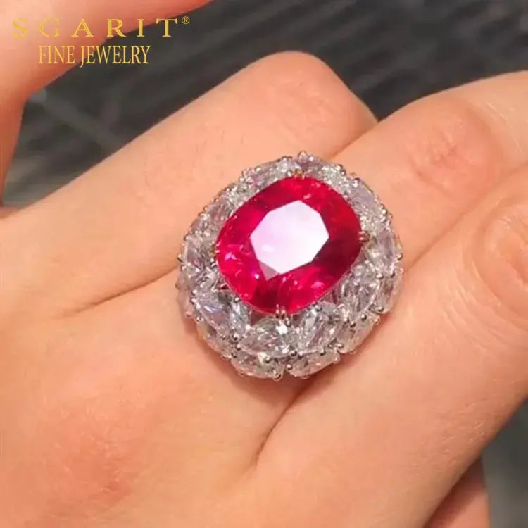 14.54ct Burma Spinel Gold Ring - La Maison Val D'or