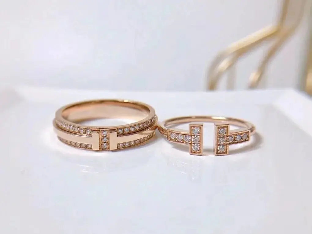 2 Carat Moissanite Gold Ring - La Maison Val D'or