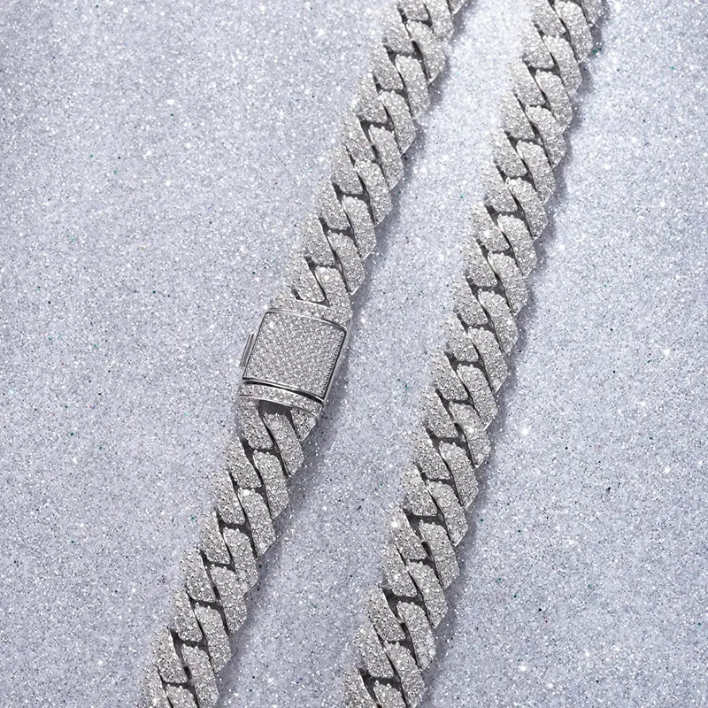 14K Moissanite Cuban Chain - La Maison Val D'or