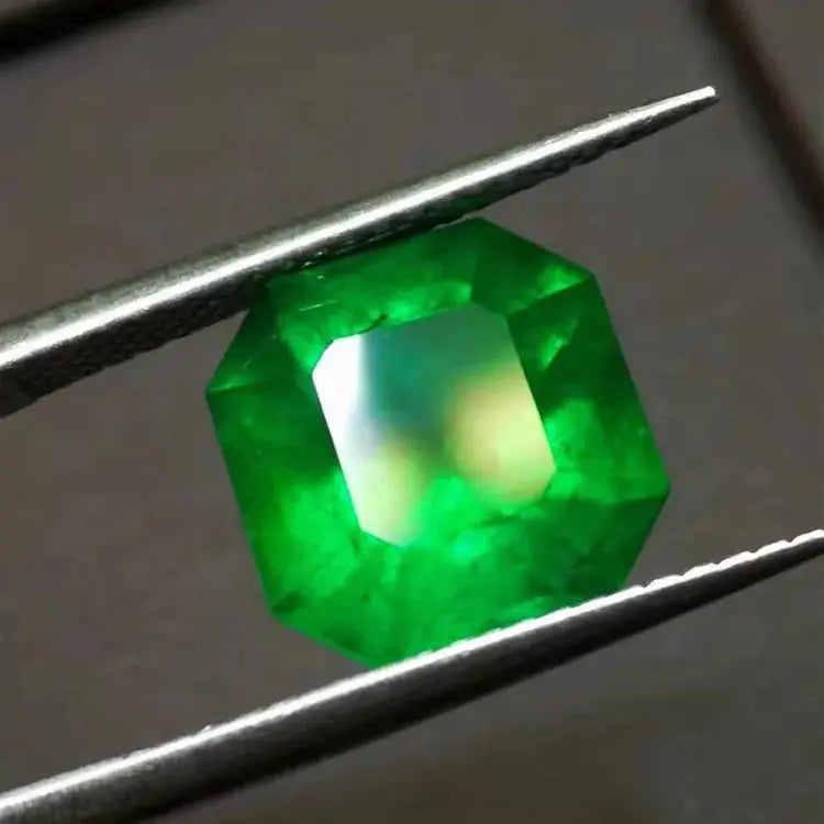Colombian Emerald 4.43ct - La Maison Val D'or