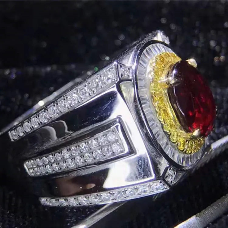 18K Gold Natural Ruby Ring - La Maison Val D'or