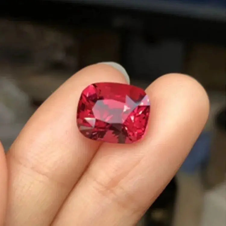 8.12ct Natural Burma Spinel - La Maison Val D'or