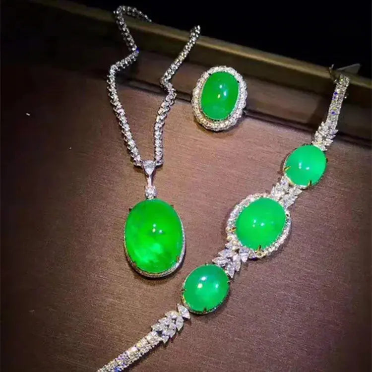 18k Gold Emerald Bridal Set - La Maison Val D'or