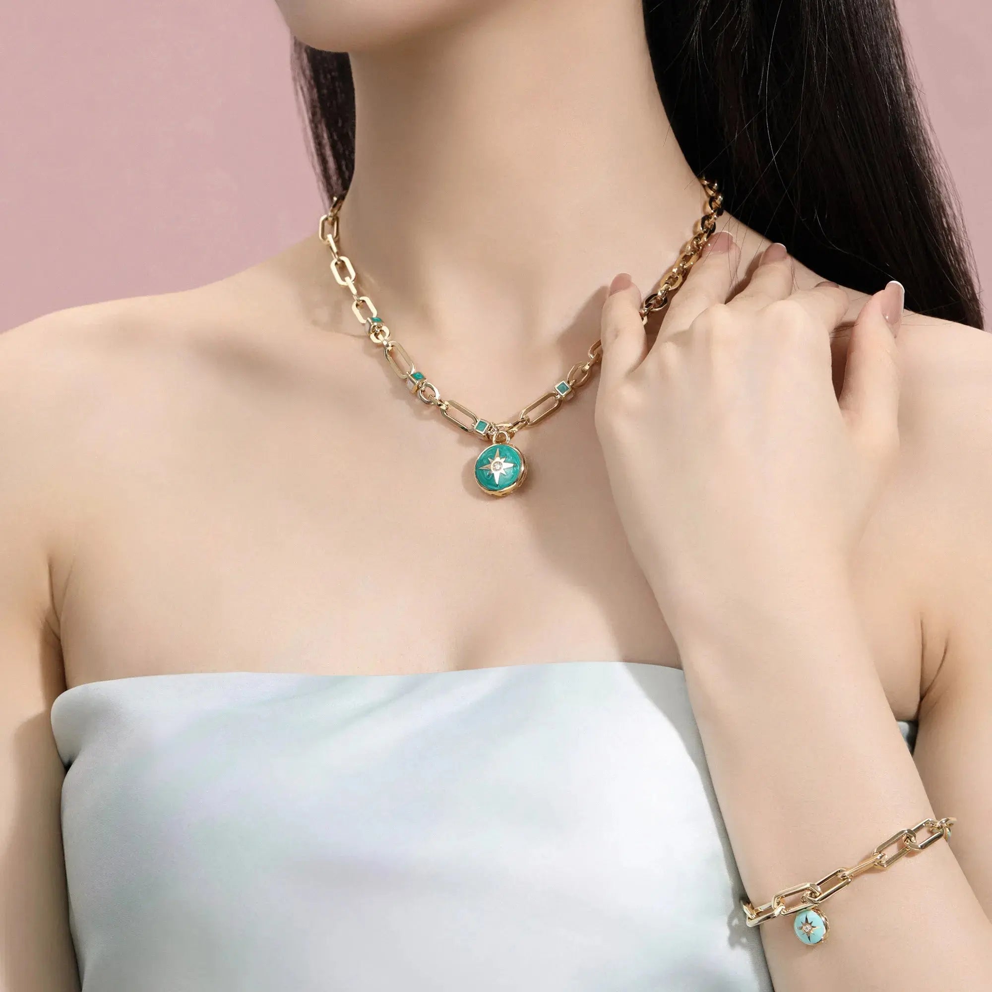 18K Gold Flower Star Bracelet - La Maison Val D'or