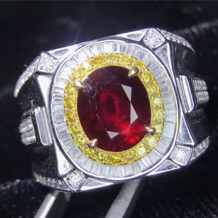 18K Gold Natural Ruby Ring - La Maison Val D'or