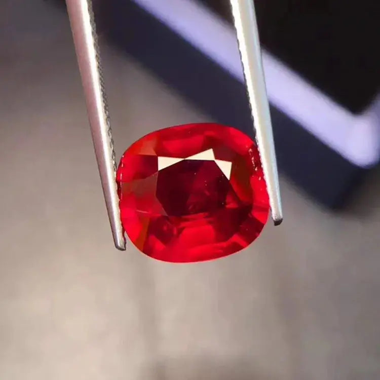 5.11ct Mozambique Ruby - La Maison Val D'or