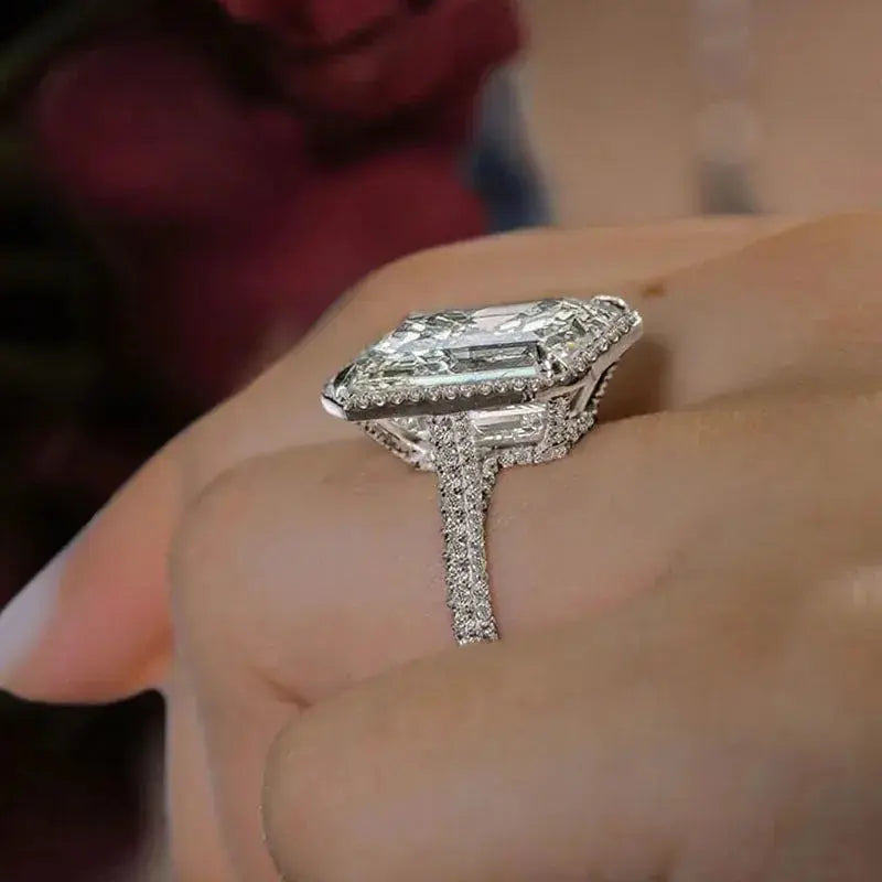 15ct Emerald Lab Diamond Ring - La Maison Val D'or