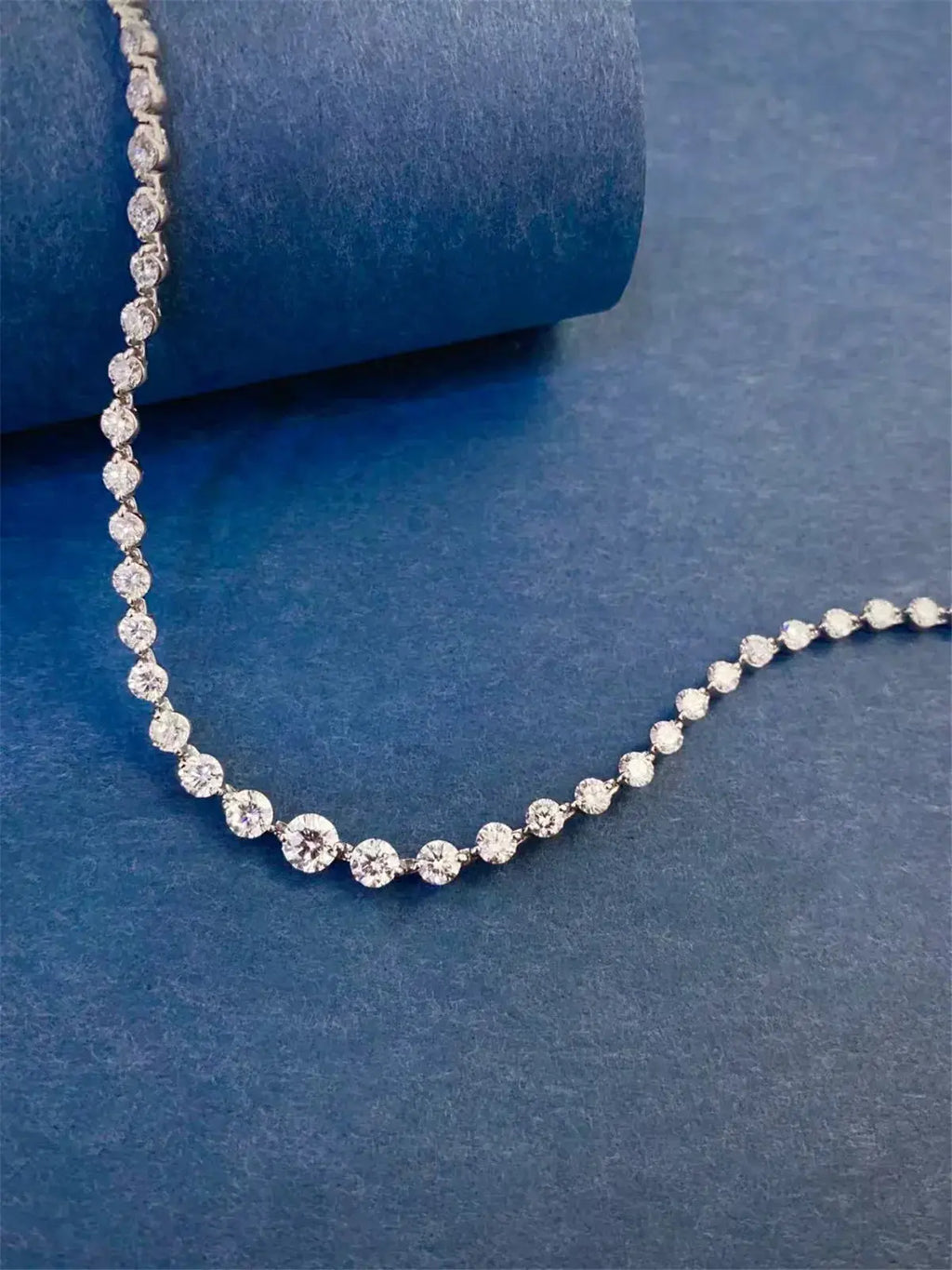 10 Carat Platinum Diamond Necklace - La Maison Val D'or