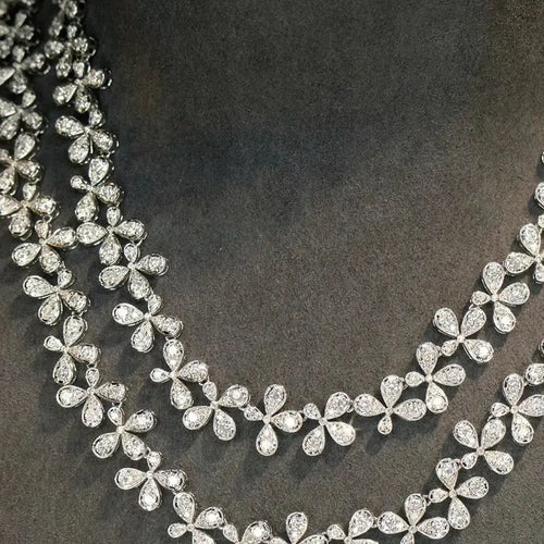 10ct Diamond Flower Necklace - La Maison Val D'or