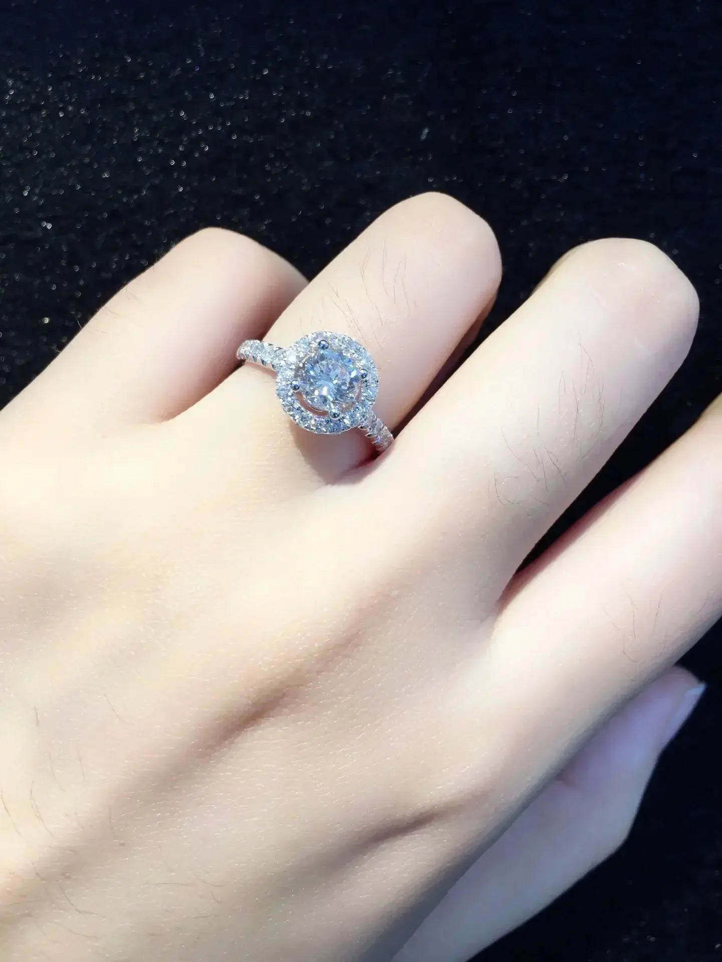Pierścionek z 18K złota i diamentem o wadze 1,49 ct – La Maison Val D'or