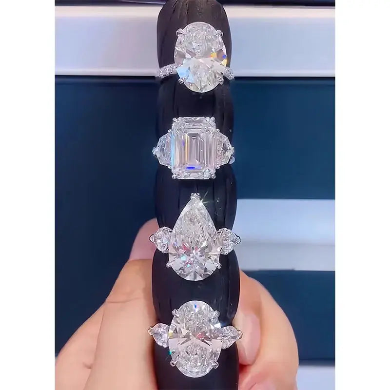 10 Ct IGI Lab Diamond Ring - La Maison Val D'or