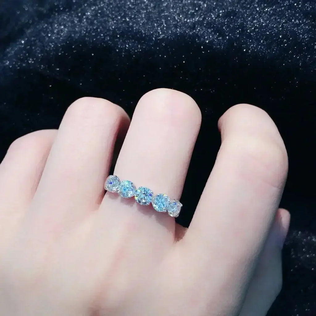 18K Gold Natural Diamond Ring - La Maison Val D'or