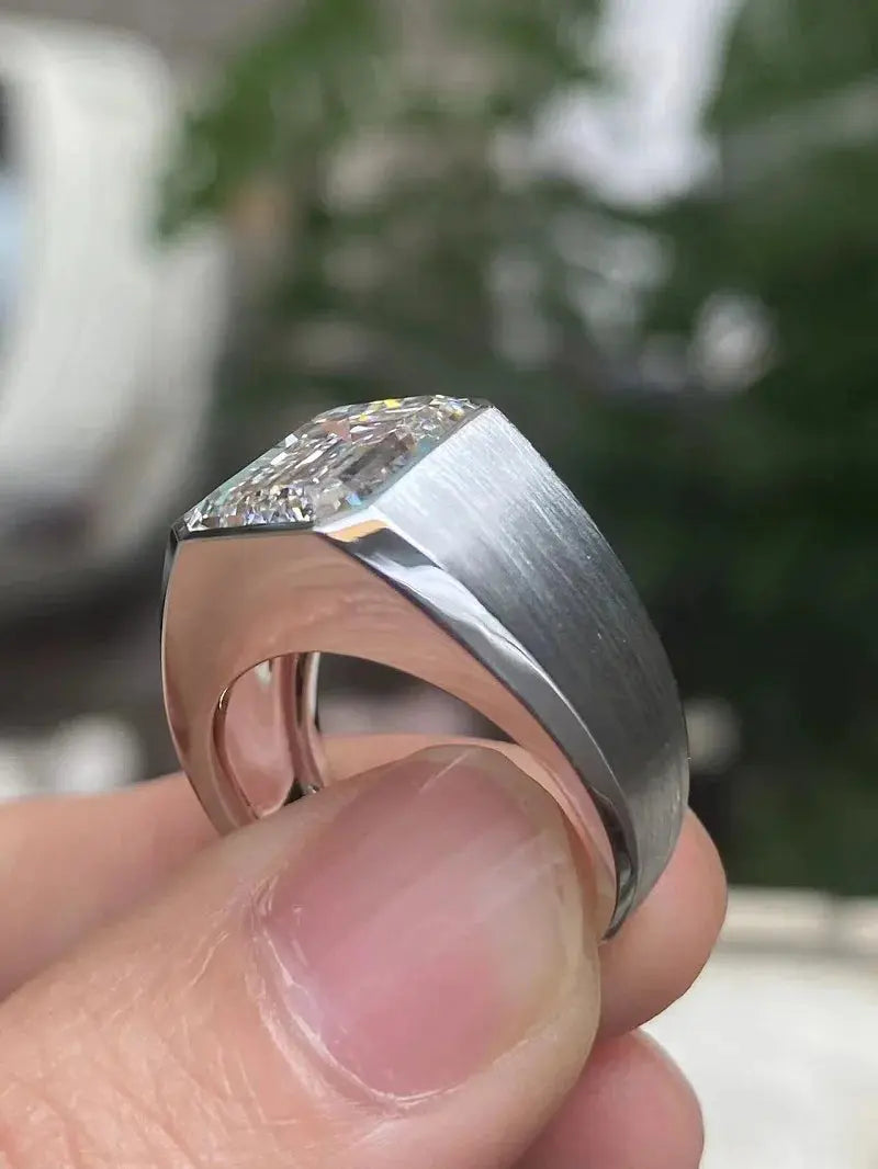 5ct Emerald Lab Diamond Ring - La Maison Val D'or
