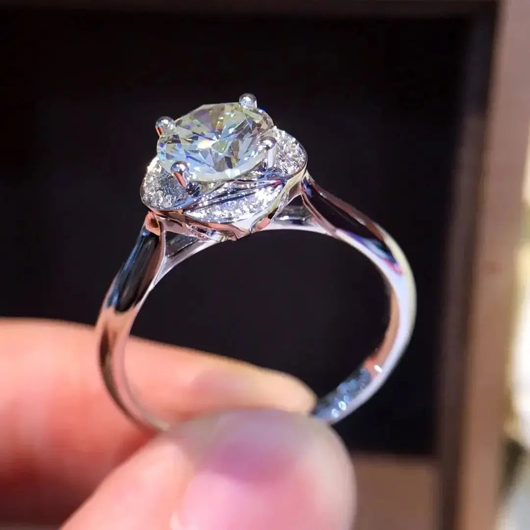 18K Gold Certified Diamond Ring - La Maison Val D'or