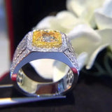 18K Gold Natural Diamond Ring - La Maison Val D'or