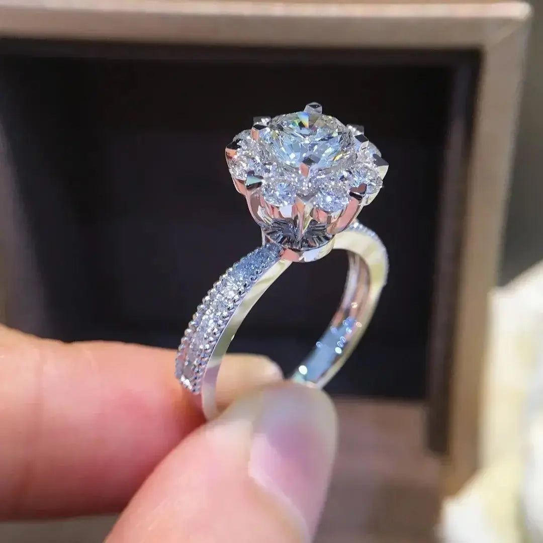 1.76ct Diamond 18K Gold Ring - La Maison Val D'or