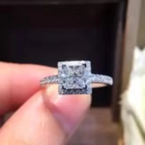 18K Gold 1.35ct Diamond Ring - La Maison Val D'or