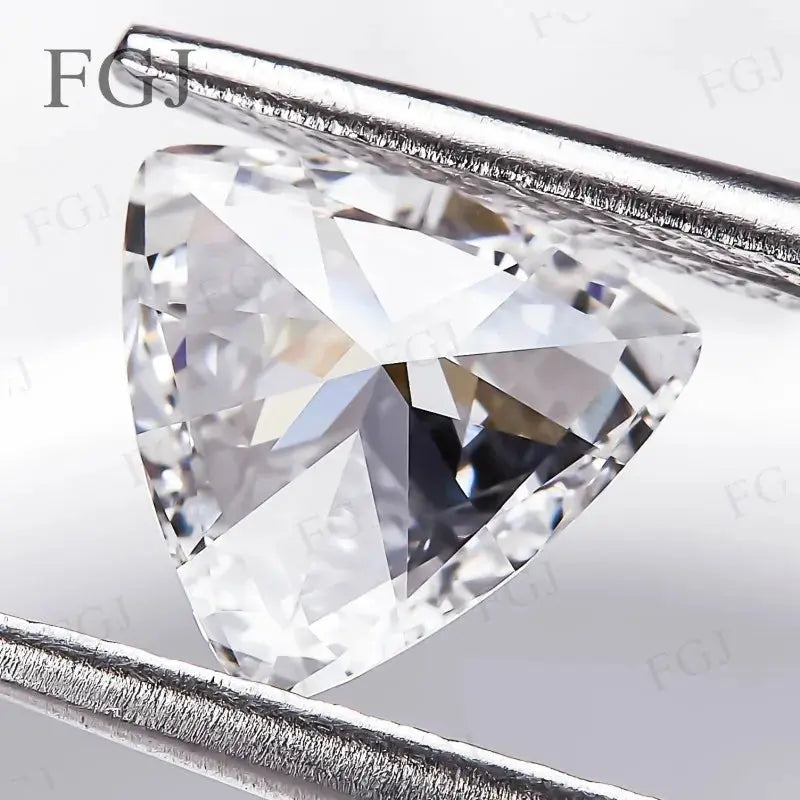 IGI Lab Diamond Trillion Cut - La Maison Val D'or