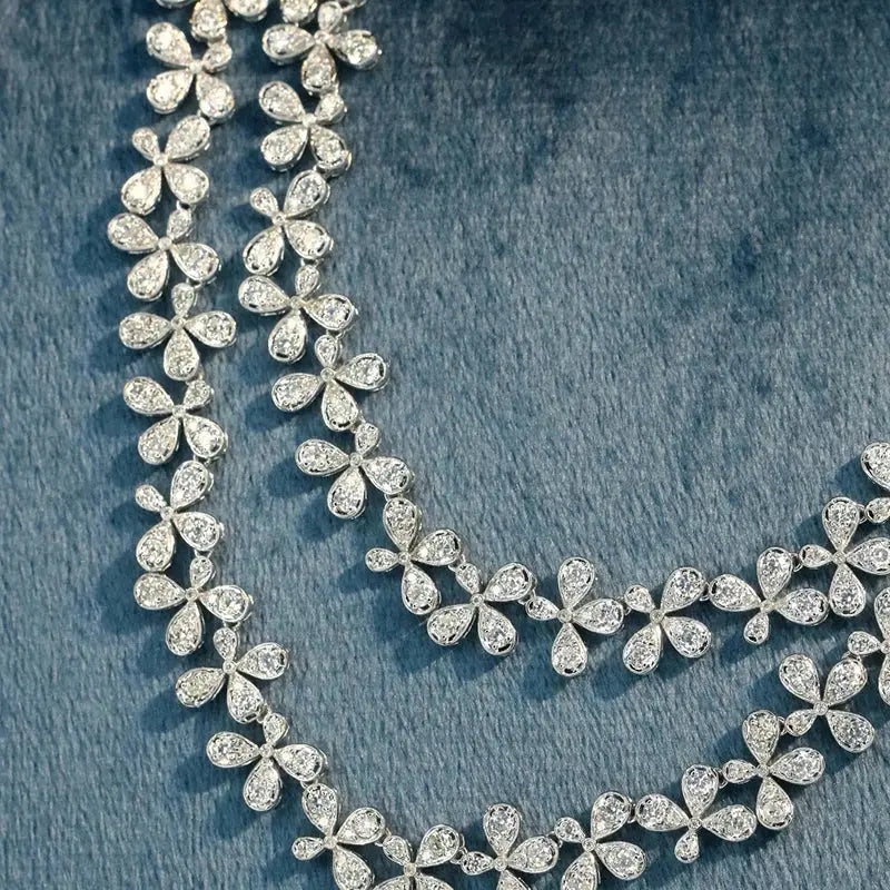 10ct Diamond Flower Necklace - La Maison Val D'or