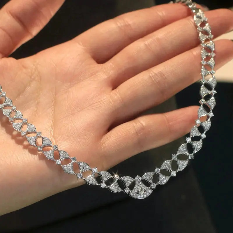 18K White Gold 3.7ct Necklace - La Maison Val D'or