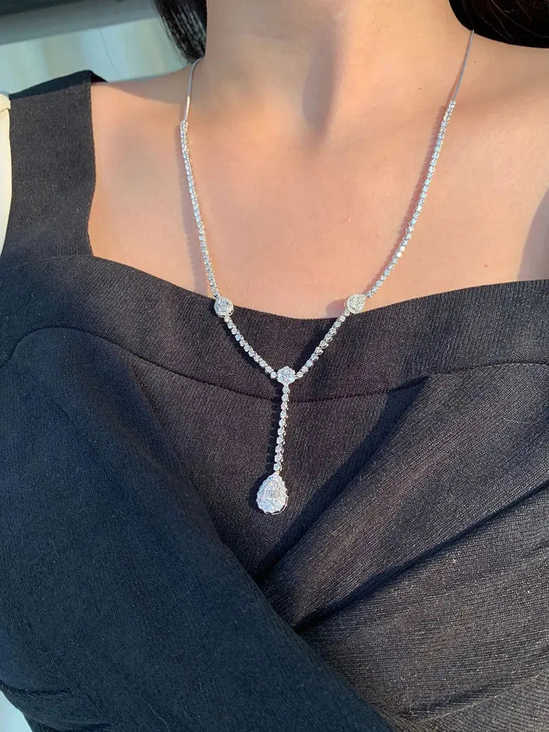 3.50ct Natural Diamond Necklace - La Maison Val D'or