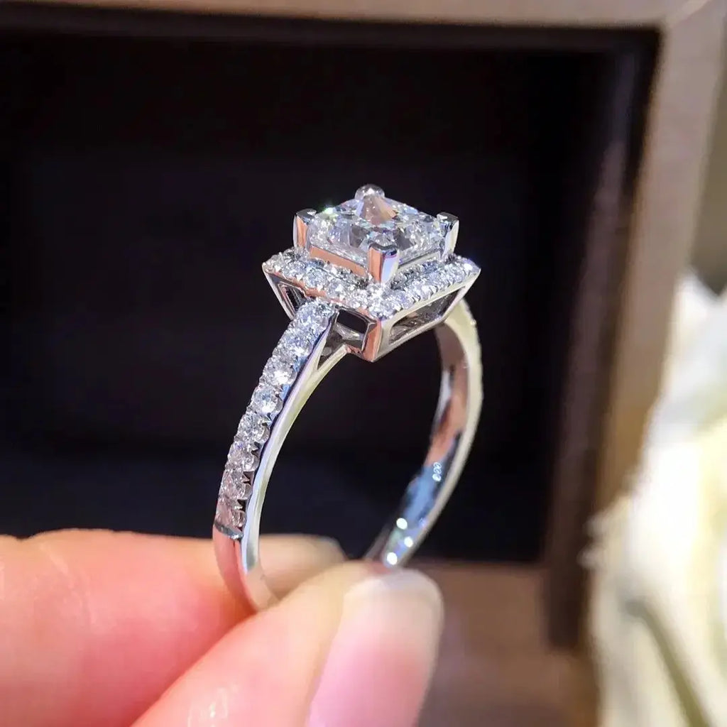 18K Gold 1.35ct Diamond Ring - La Maison Val D'or