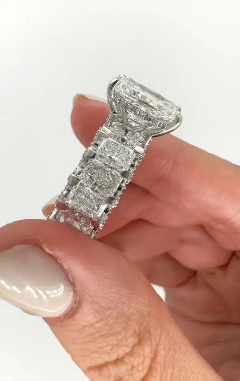 11 Ct Lab Diamond Radiant Ring - La Maison Val D'or