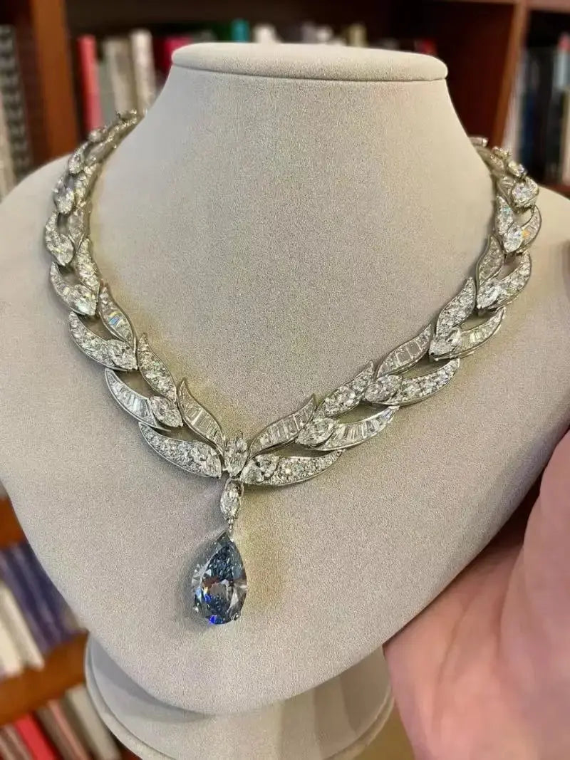 Silver Moissanite Pendant - La Maison Val D'or