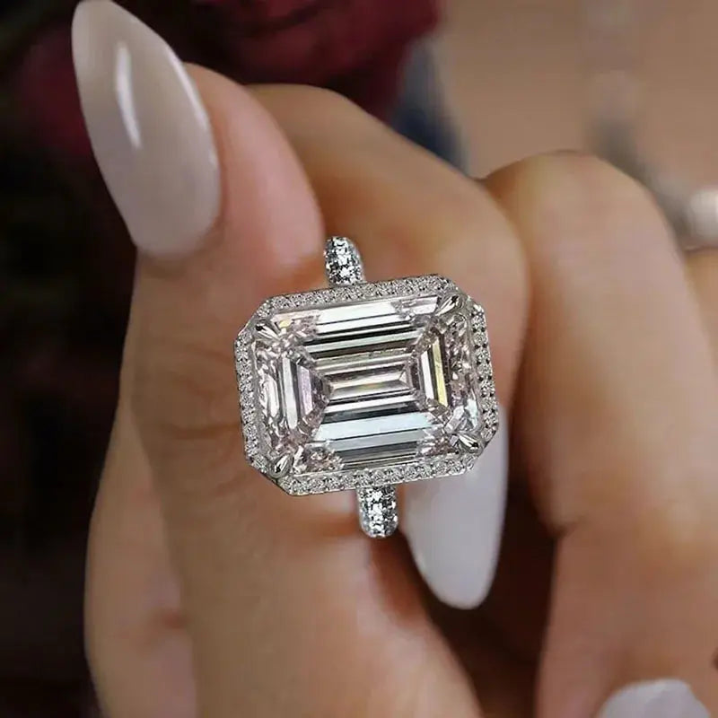 15ct Emerald Lab Diamond Ring - La Maison Val D'or