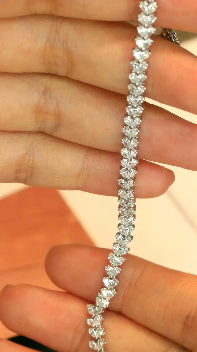 3.90ct Pear Diamond Bracelet - La Maison Val D'or