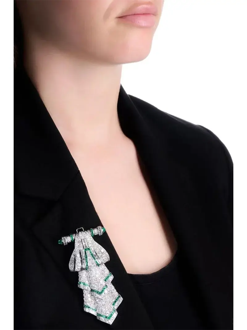 Lab Diamond Emerald Brooch Pendant Set - La Maison Val D'or