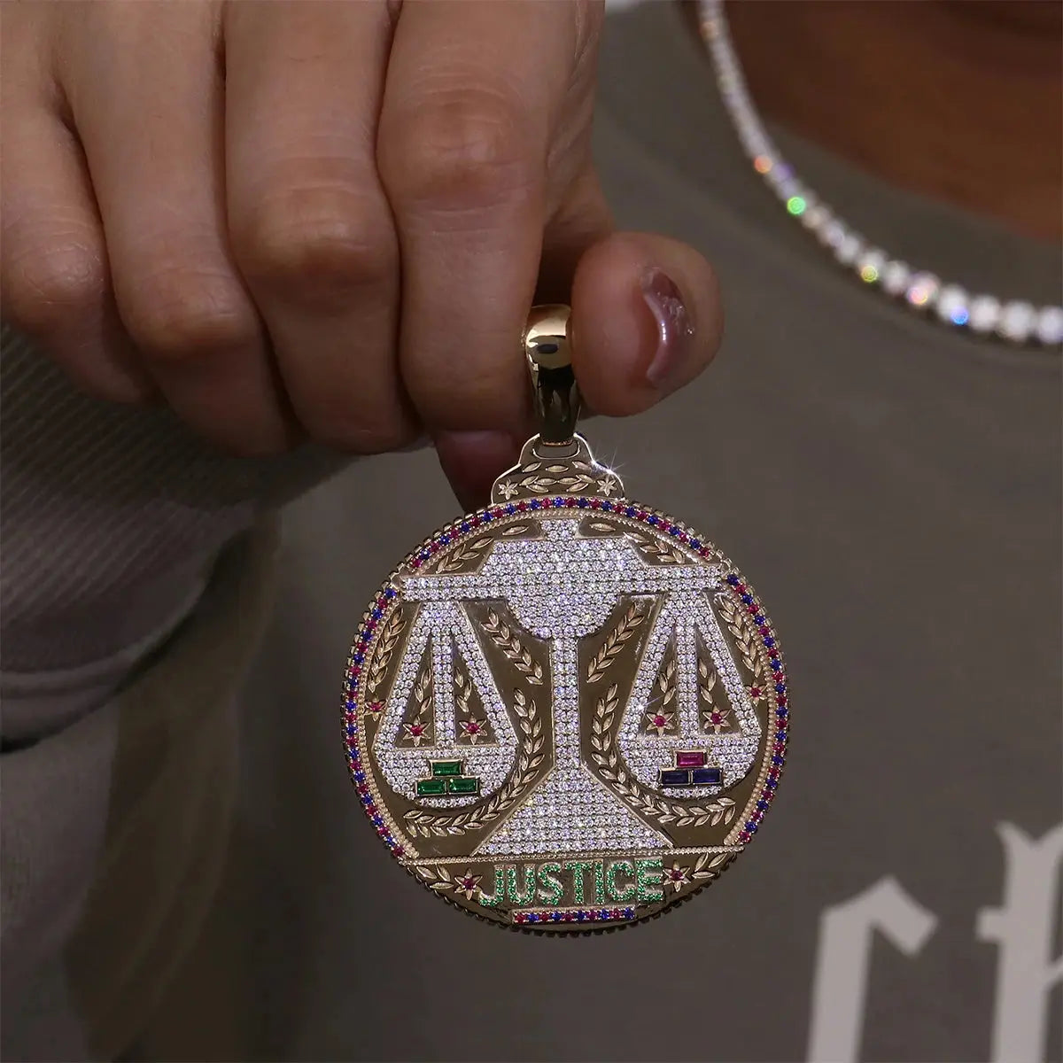 10K Gold Moissanite Pendant - La Maison Val D'or