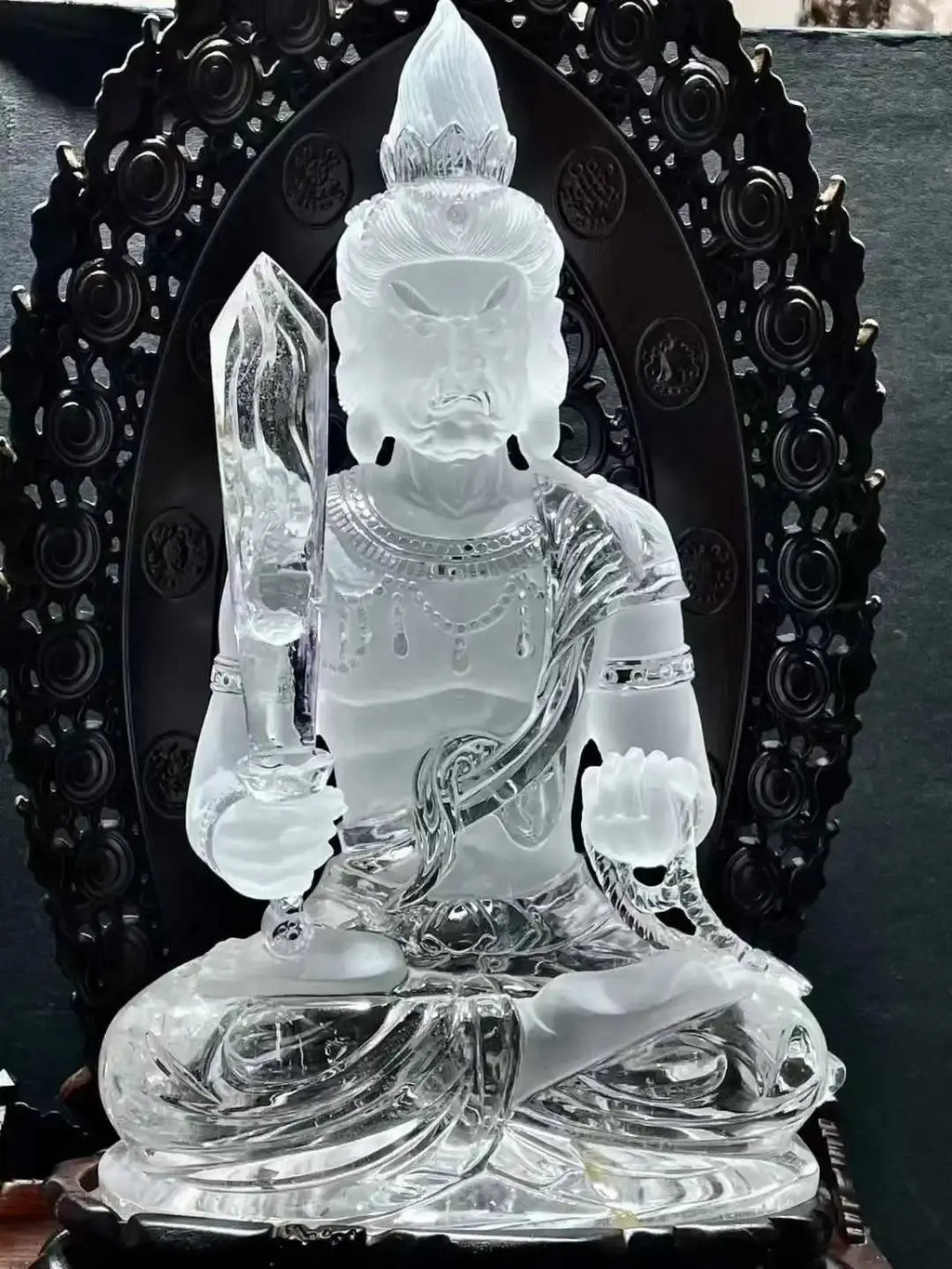 White Crystal Fudo Statue - La Maison Val D'or