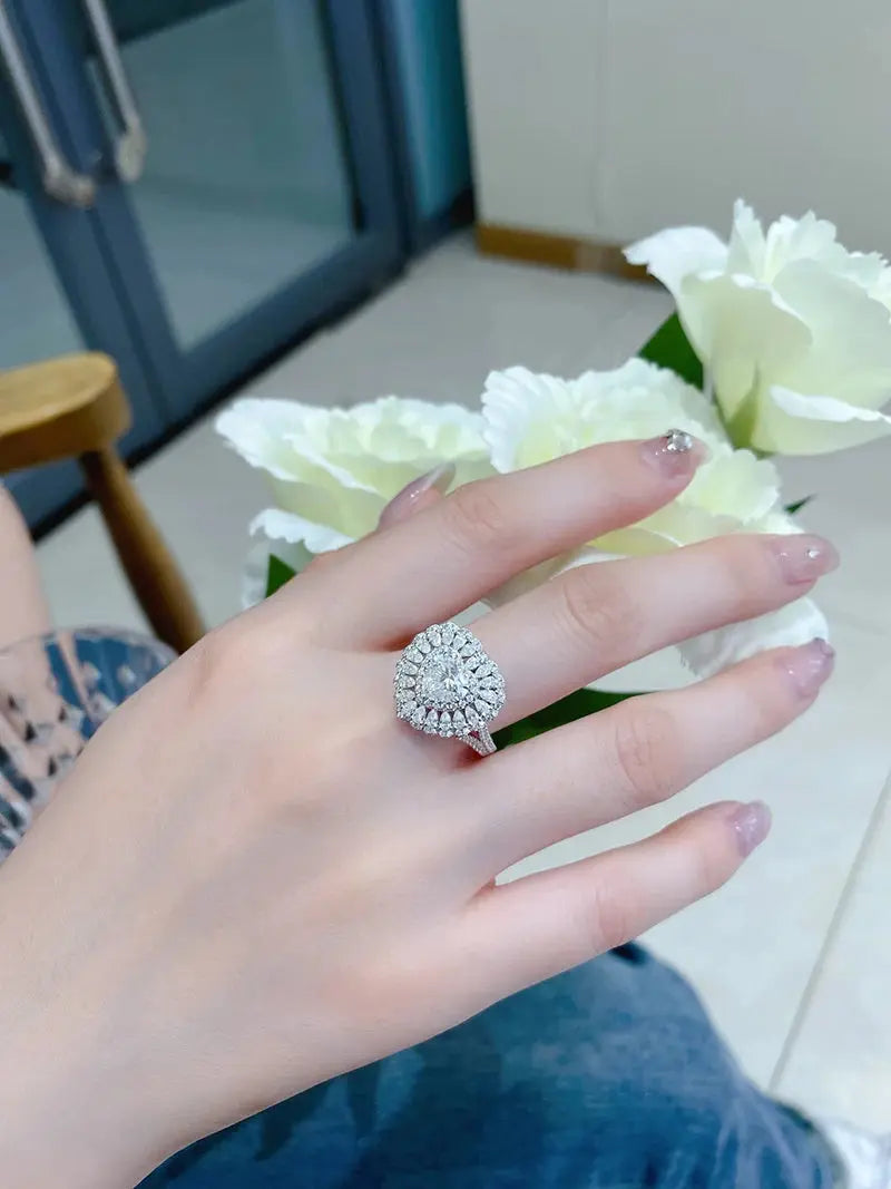 1ct Heart Diamond Ring 18K - La Maison Val D'or