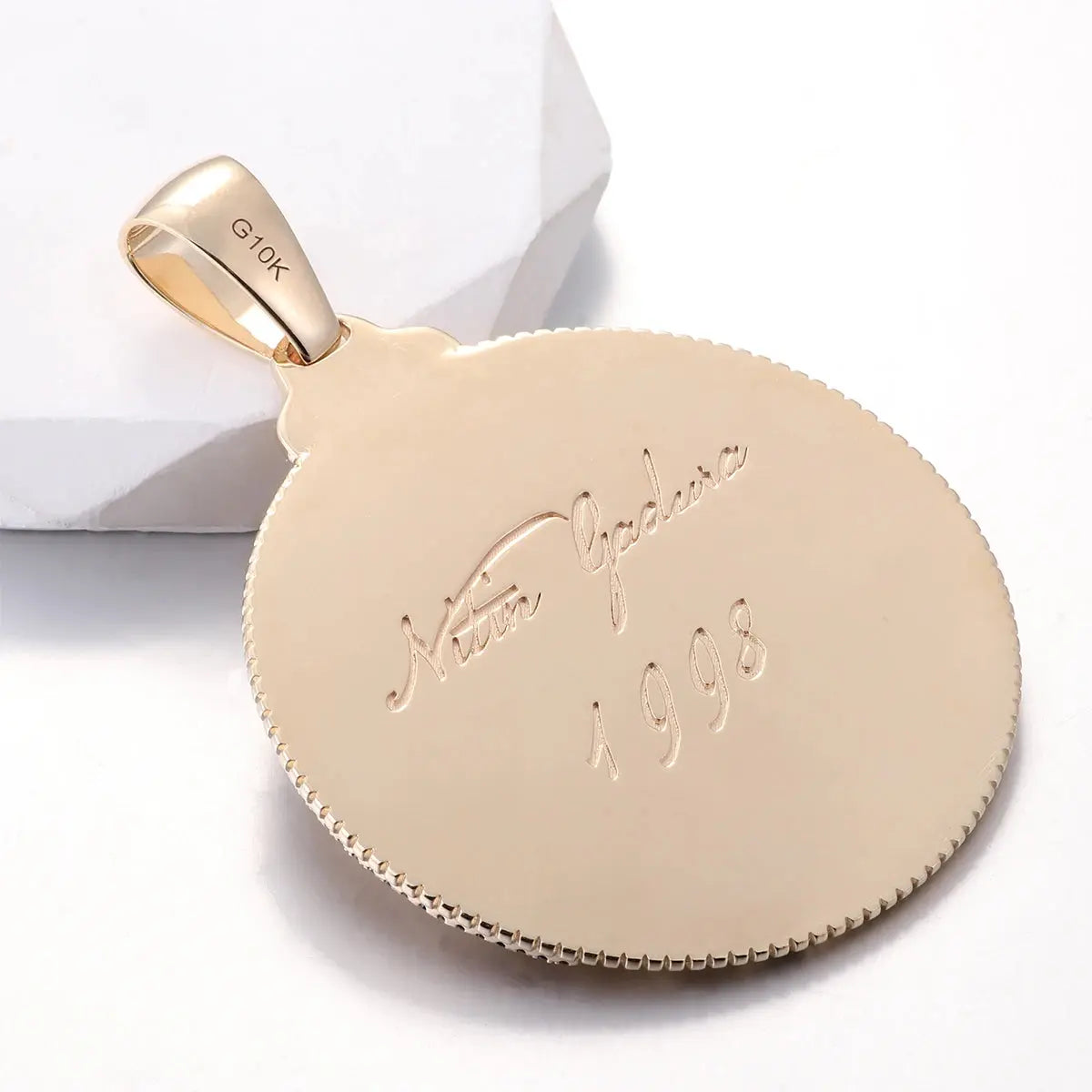 10K Gold Moissanite Pendant - La Maison Val D'or