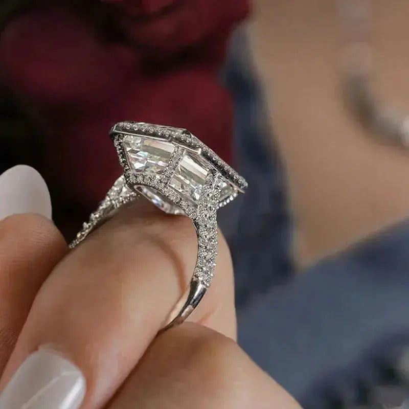 15ct Emerald Lab Diamond Ring - La Maison Val D'or