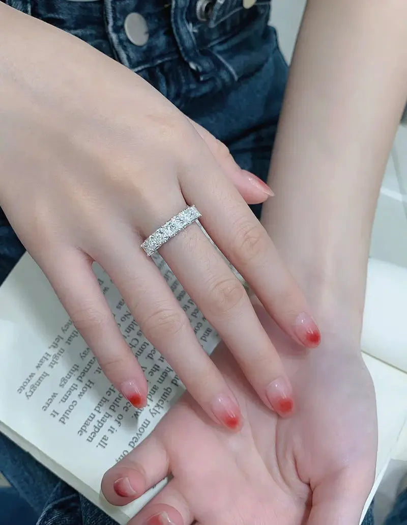 2.10ct Natural Diamond Ring - La Maison Val D'or